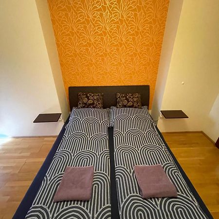 Ik Apartment ديبريتْسين المظهر الخارجي الصورة